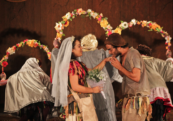 Espetáculo Flor de Macambira, do Ser Tão Teatro, da Paraíba, grupo contemplado no Rumos. Foto: Anderson Silva