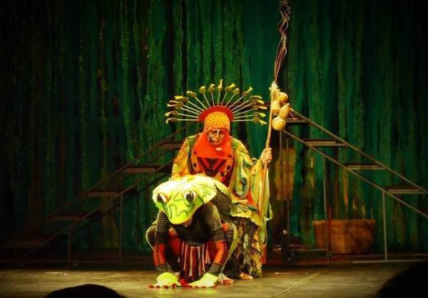 Peça é baseada em lendas originais do alto Amazonas, com direção de José Francisco filho