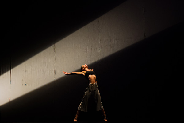 Coreografia Trânsito, com o Balé Teatro Guaíra (PR). Foto: Cayo Vieira