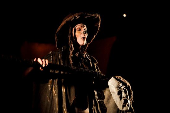 Fabiana Pirro interpreta a Morte em Caetana, que está no Festival de Guamiranga. Foto: Clara Gouveia