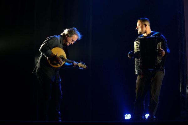 Músicos Beto do Bandolim e Beto Hortis