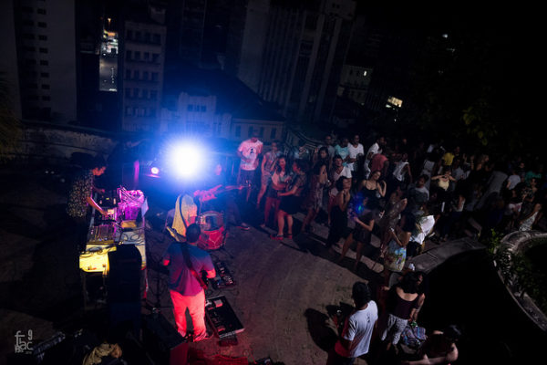 Festa em Casa: Ocupação Coaty. Foto: Leonardo Pastor